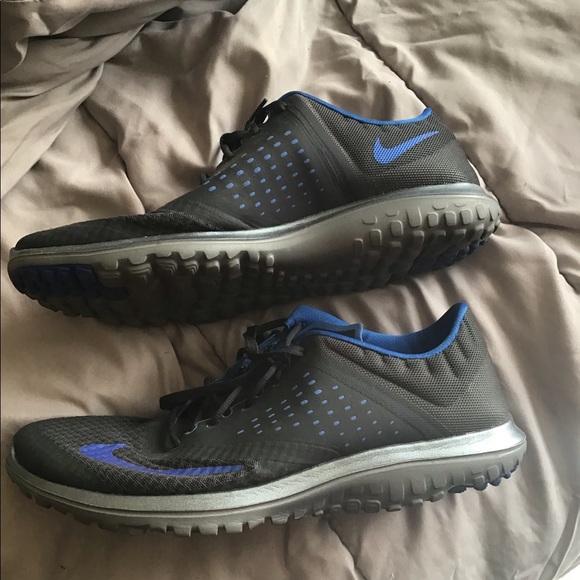 Nike men shoes size 13 - Picture 3 of 4